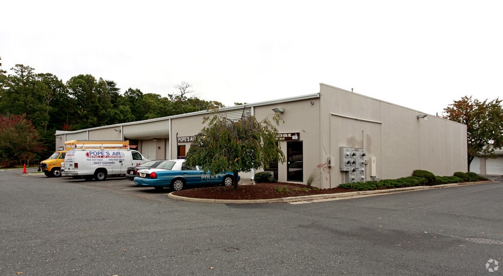More Photos Of 3035-3099 PS Business Center Dr, Woodbridge Unknown For Lease