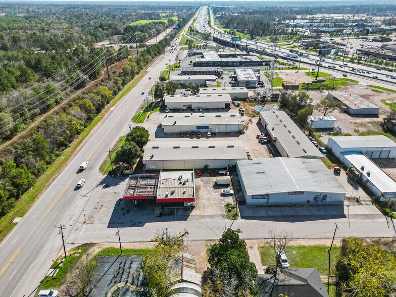 More Photos Of 1502 S Frazier St, Conroe Distribution For Lease