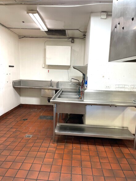 More Photos Of 3380 N Hayden Rd, Scottsdale Fast Food For Sale