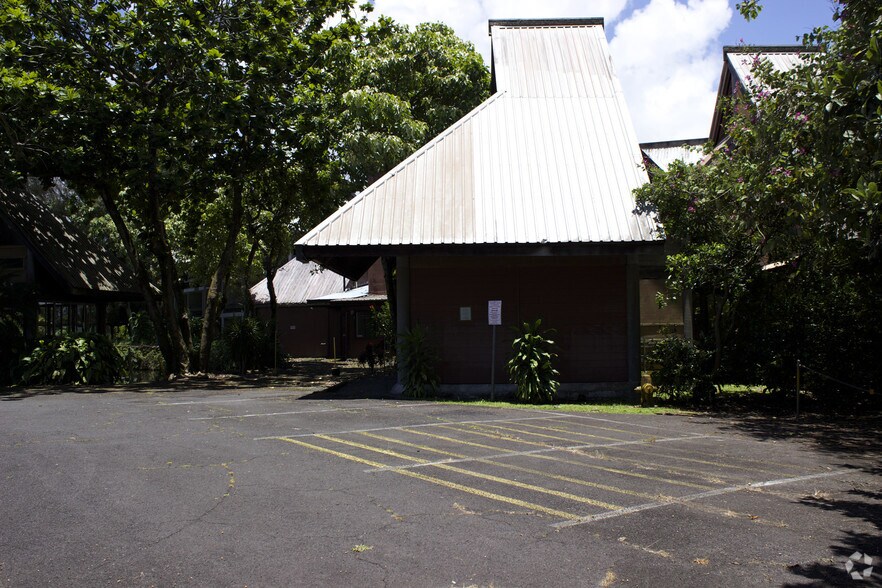 More Photos Of 400 Hualani St, Hilo Freestanding For Lease