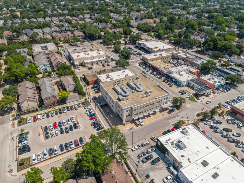 More Photos Of 6801 Snider Plz, Dallas Unknown For Lease