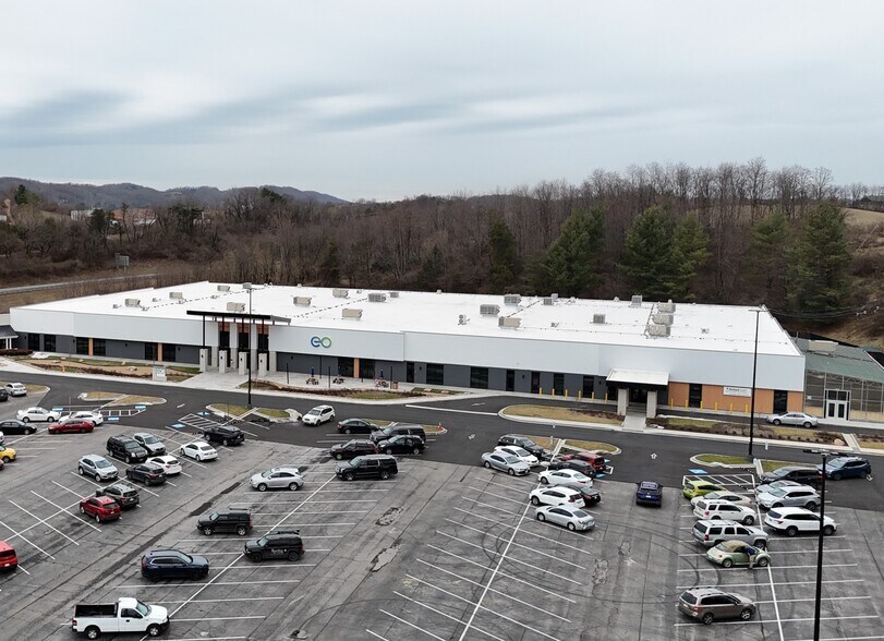 More Photos Of 308-386 Towne Center Dr, Abingdon Freestanding For Lease