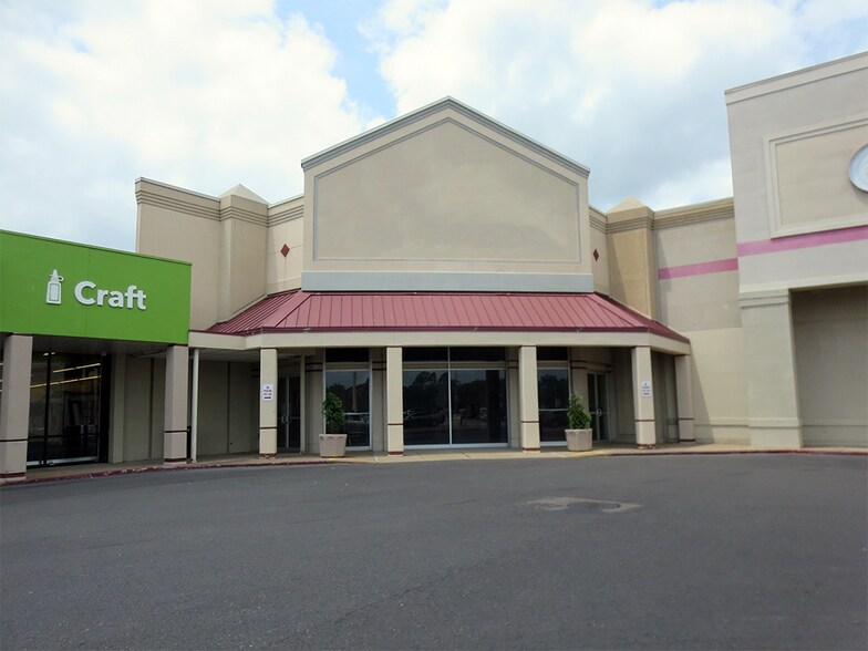 More Photos Of 1804 MacArthur Dr, Alexandria Unknown For Lease