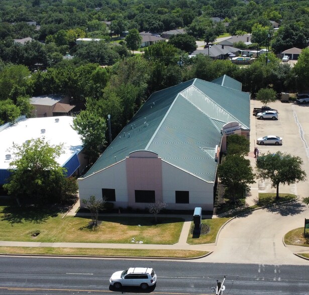 More Photos Of 2010 E Villa Maria Dr, Bryan Office For Lease