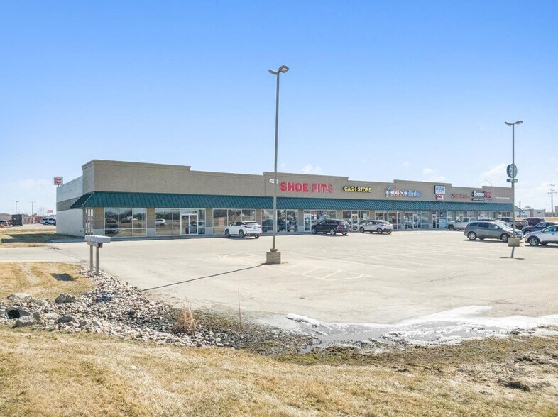 More Photos Of 224 W McCoy Blvd, Tomah Freestanding For Lease