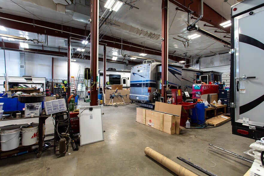 More Photos Of 3928 Tri Hill Frontage Rd, Great Falls Auto Dealership For Sale