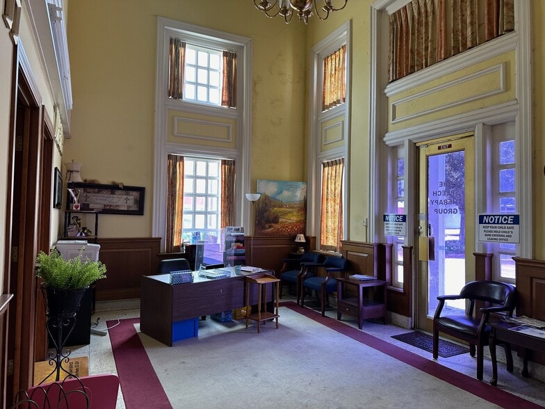 More Photos Of 1408 Russell St, Orangeburg Medical For Sale