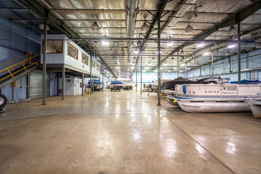 More Photos Of N9246 State Road 80, Necedah Warehouse For Lease