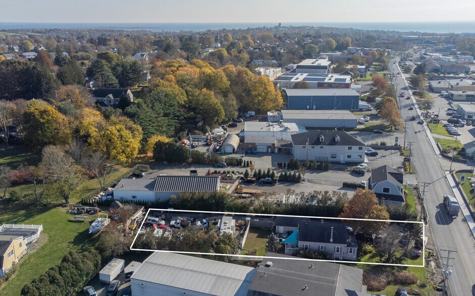 More Photos Of 999 Aquidneck Ave, Middletown Flex For Sale