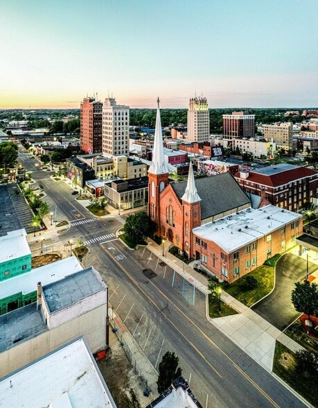 Primary Photo Of 201 S Jackson St, Jackson Specialty For Sale