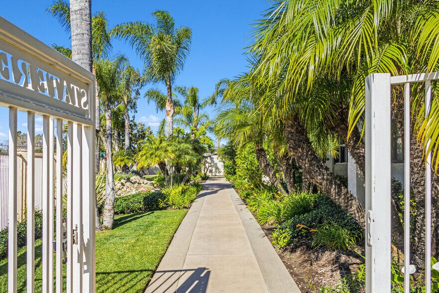 More Photos Of 11011 Azahar St, Ventura Office For Sale