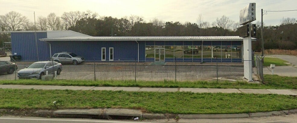 More Photos Of 8653 Pensacola Blvd, Pensacola Freestanding For Lease