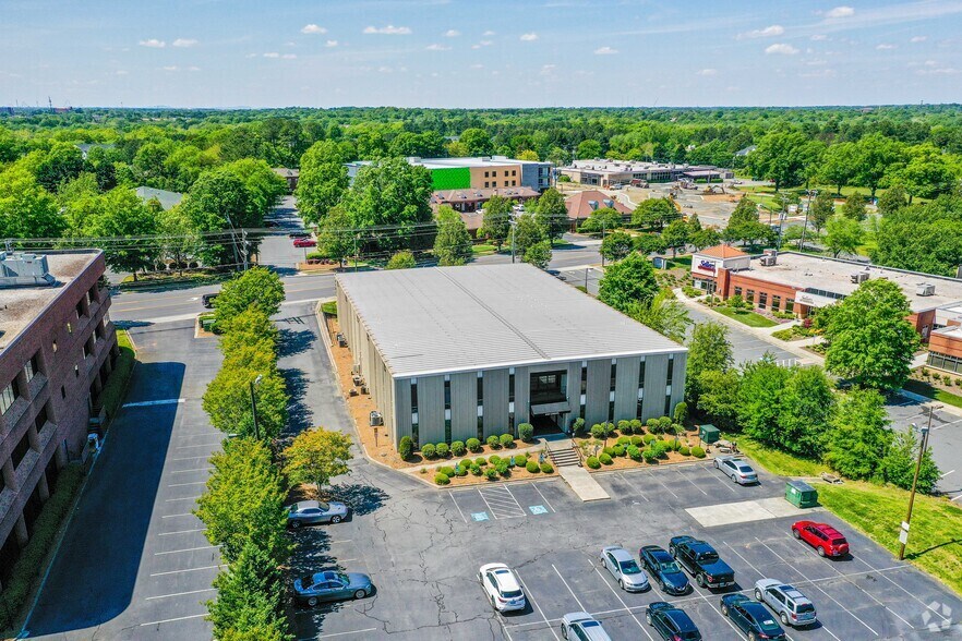More Photos Of 6401 Carmel Rd, Charlotte Office For Lease