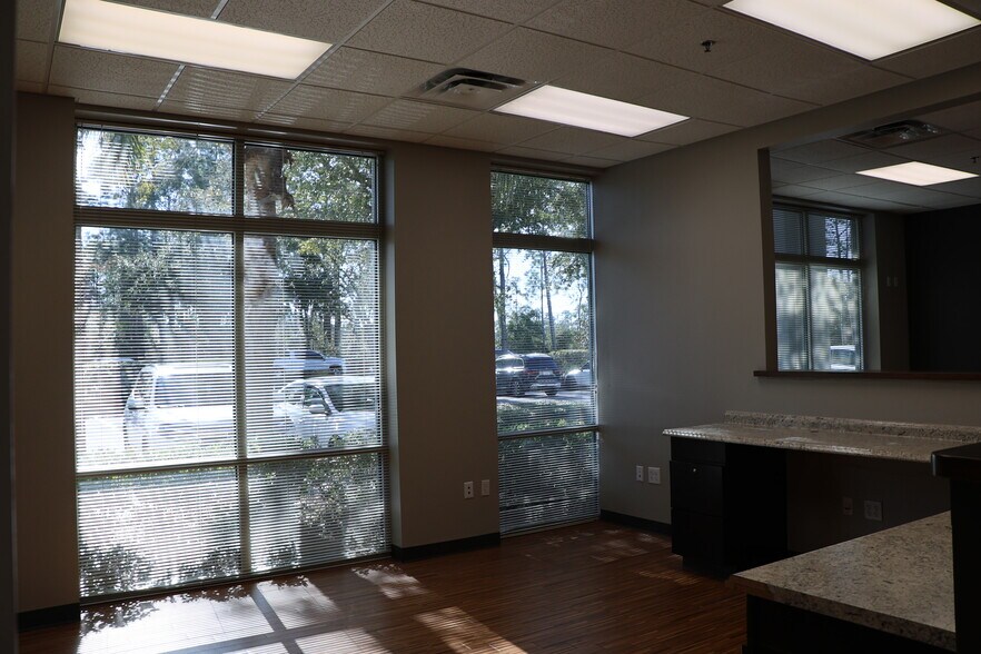 More Photos Of 120 Richard Jackson Blvd, Panama City Beach Office For Lease