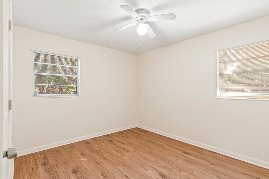 More Photos Of 283 SW Davaca Gln, Lake City Multifamily For Sale