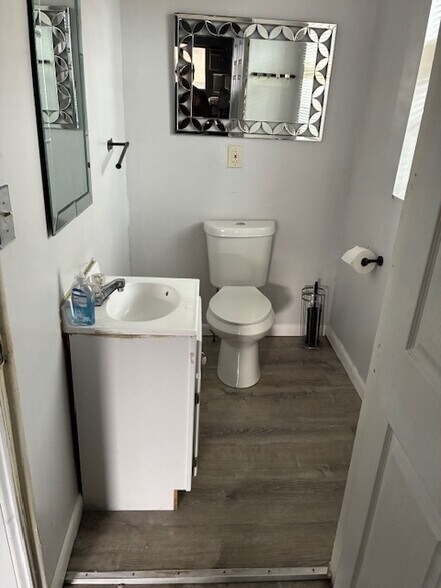 More Photos Of 3093 Allendale st, Pittsburgh Multifamily For Lease