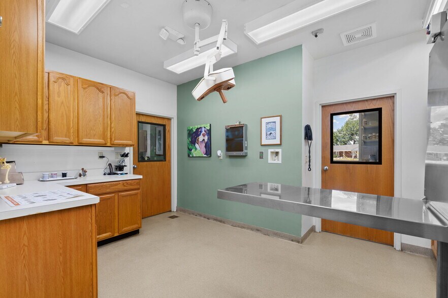 More Photos Of 11 Airport Dr, Wappingers Falls Medical For Sale