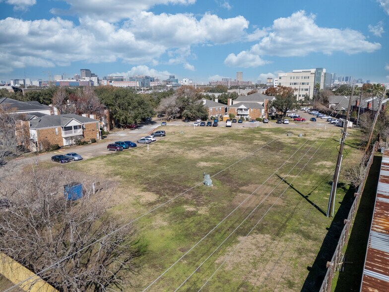 More Photos Of 2626 Holly Hall St, Houston Land For Sale