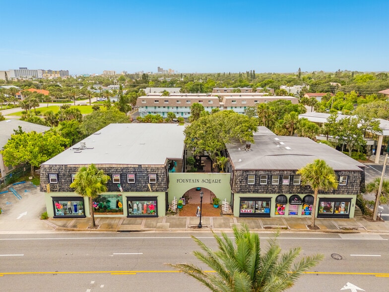 More Photos Of 142 E Granada Blvd, Ormond Beach General Retail For Lease