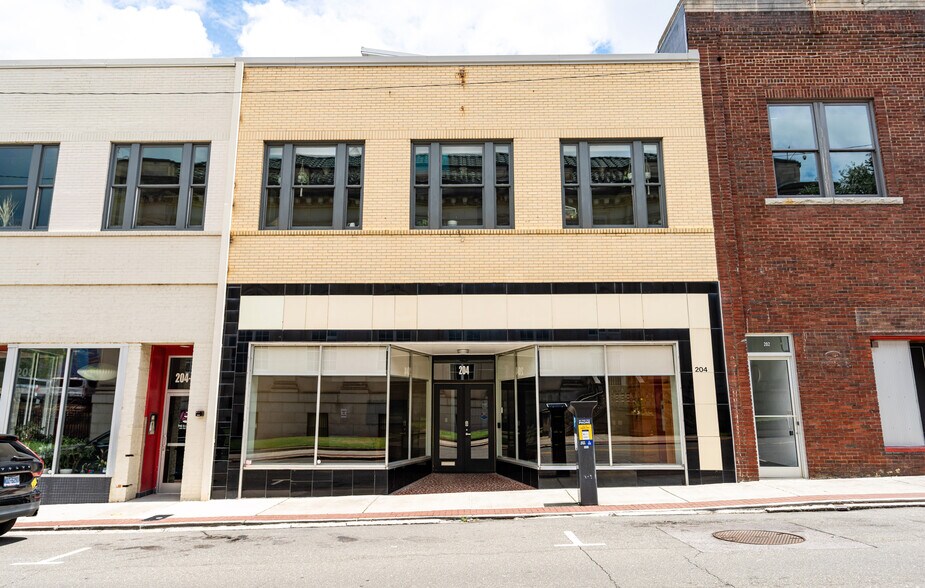 More Photos Of 204 Rigsbee Ave, Durham Office For Sale