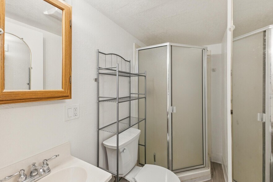 More Photos Of 3851 Vineyard Ave, Pleasanton Multifamily For Sale