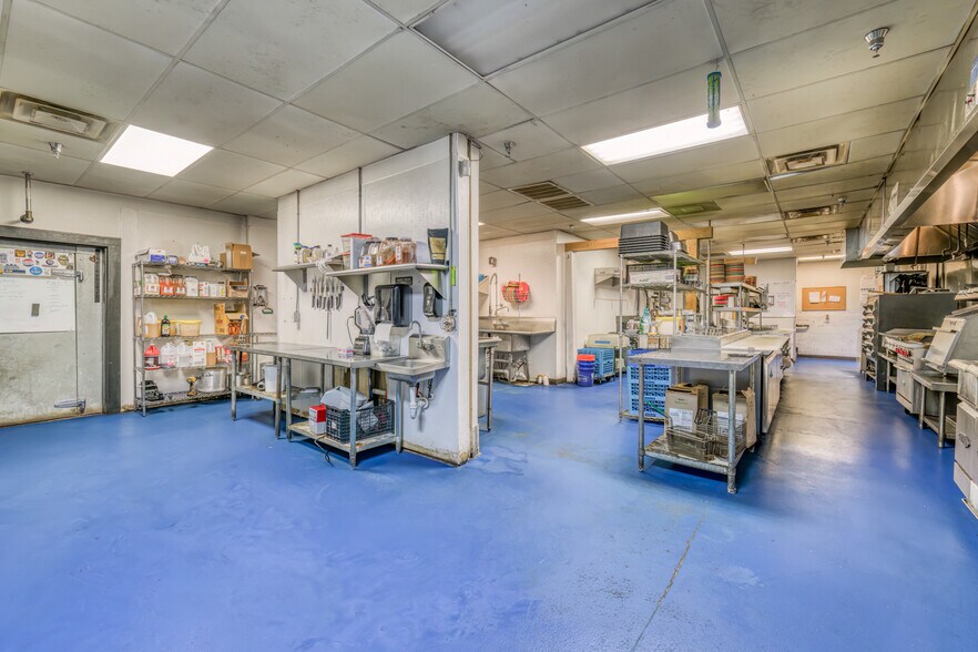 More Photos Of 4903 N Roan St, Johnson City Restaurant For Sale