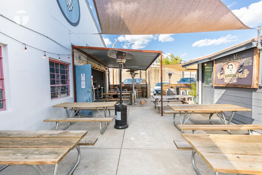 More Photos Of 866-870 57th St, Sacramento General Retail For Sale