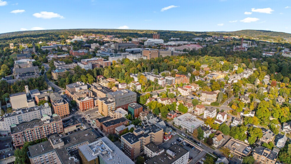 More Photos Of 309 College Ave, Ithaca Flex For Sale