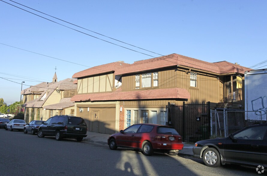 More Photos Of 3031-3051 Adeline St, Berkeley Freestanding For Lease