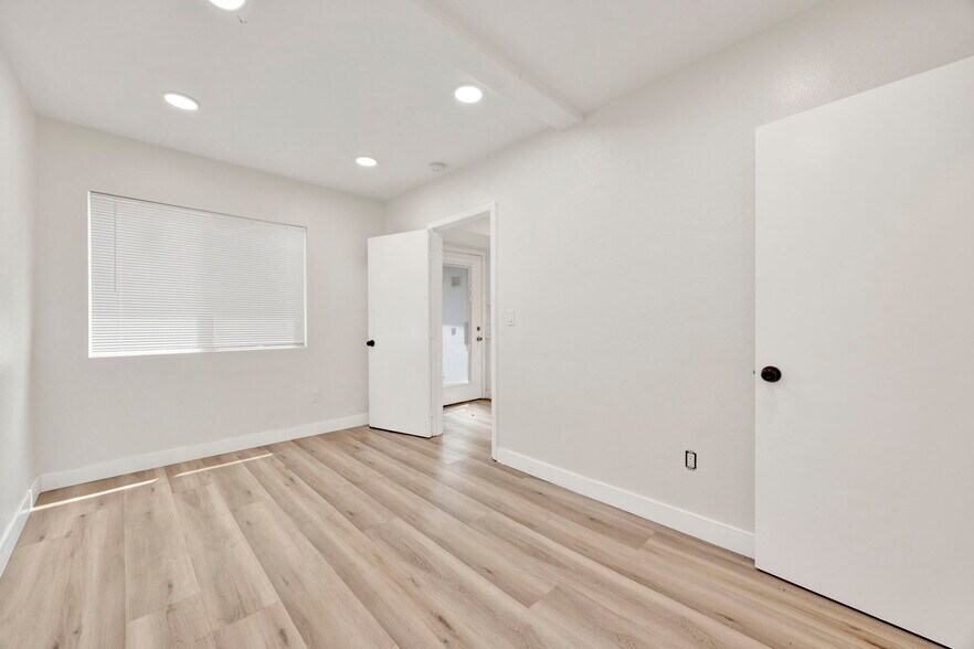 More Photos Of 103 N Catalina Ave, Pasadena Apartments For Sale