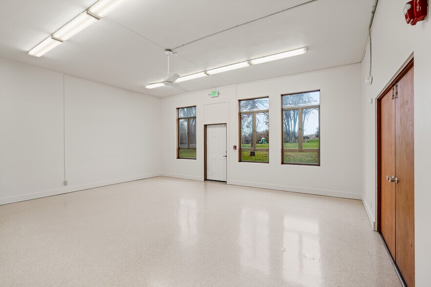 More Photos Of 1201 N B St, Ellensburg Specialty For Lease
