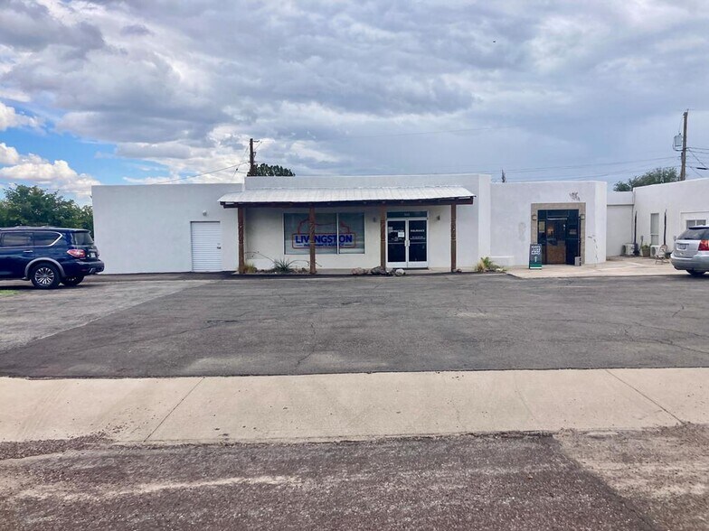 More Photos Of 903 San Antonio st, Marfa Industrial For Sale