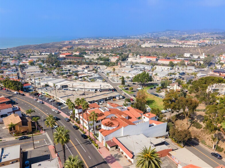 More Photos Of 1401 N El Camino Real, San Clemente Loft Creative Space For Lease