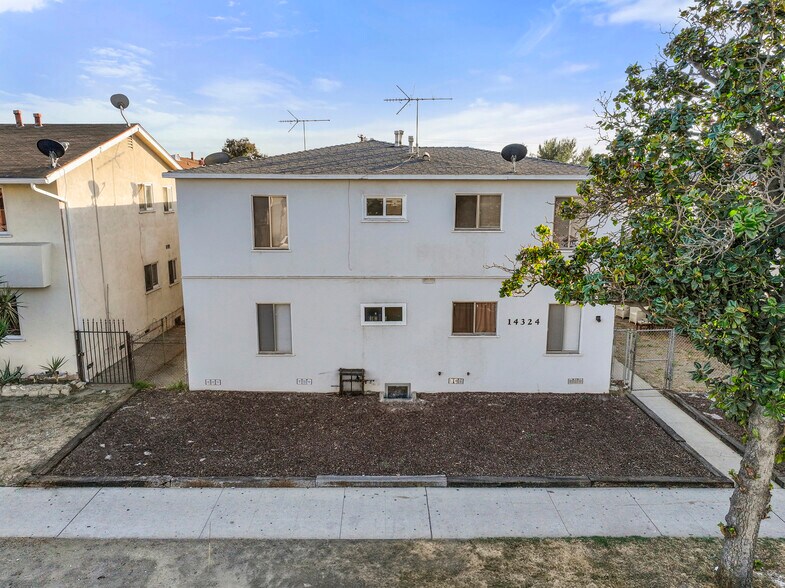 More Photos Of 14324 Roscoe Blvd, Panorama City Apartments For Sale