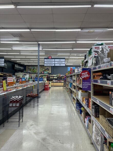 More Photos Of 661 E Hathaway Ave, Bronson Supermarket For Sale