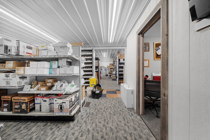 More Photos Of 491 Arlington Rd, Middleville Office For Sale