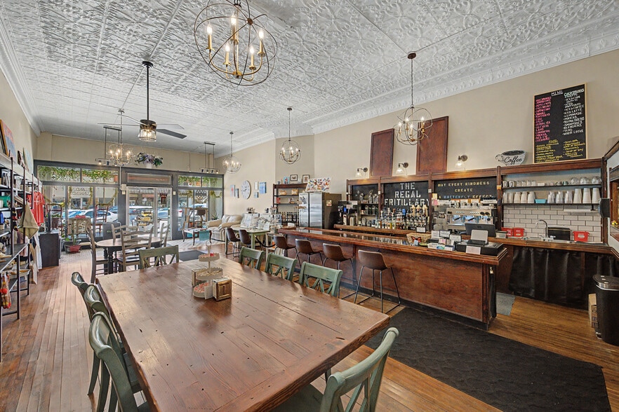 More Photos Of 806 12th St, Belle Plaine Storefront Retail Residential For Sale