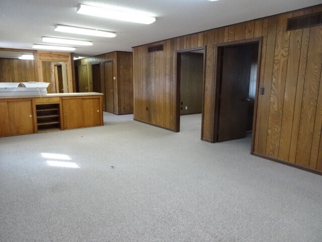 More Photos Of 612 W Fort Scott St, Butler Office For Sale