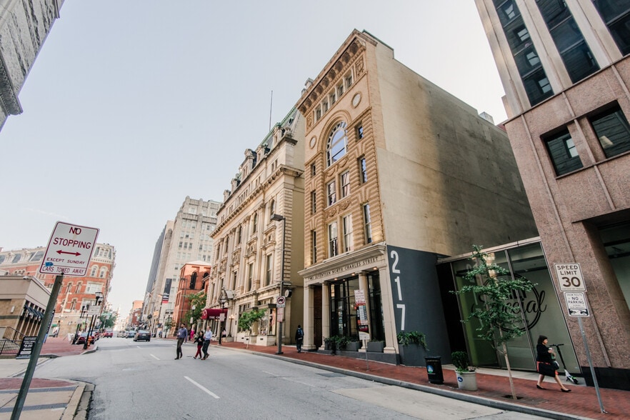 More Photos Of 217 N Charles St, Baltimore Office For Lease