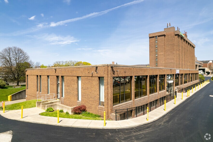 More Photos Of 2-8 Hawley St, Binghamton Hotel For Lease