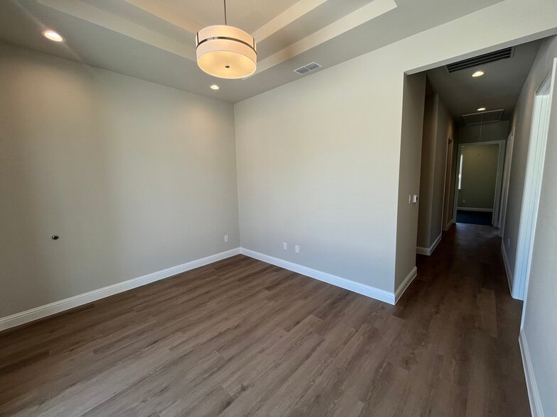 More Photos Of 6000 Alma Rd, McKinney Office For Sale