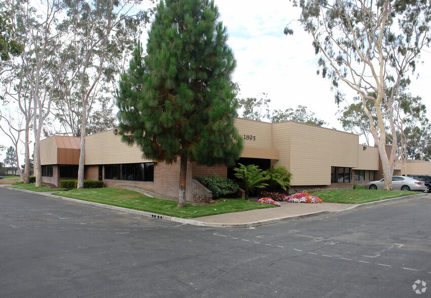 More Photos Of 1881-1893 Knoll Dr, Ventura Office For Sale