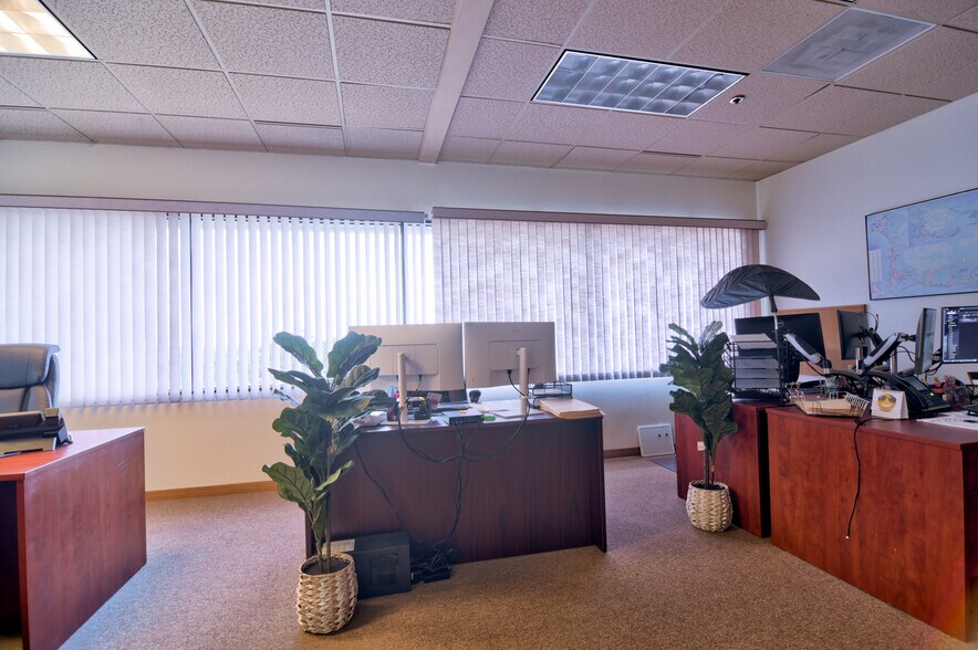 More Photos Of 1150 Cleveland St, Clearwater Office For Lease