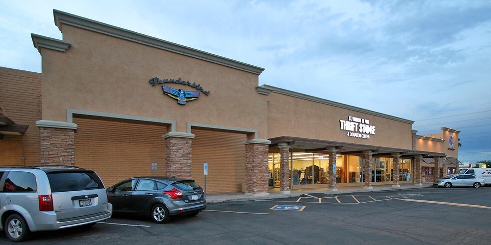 More Photos Of 13620 N 35th Ave, Phoenix General Retail For Lease