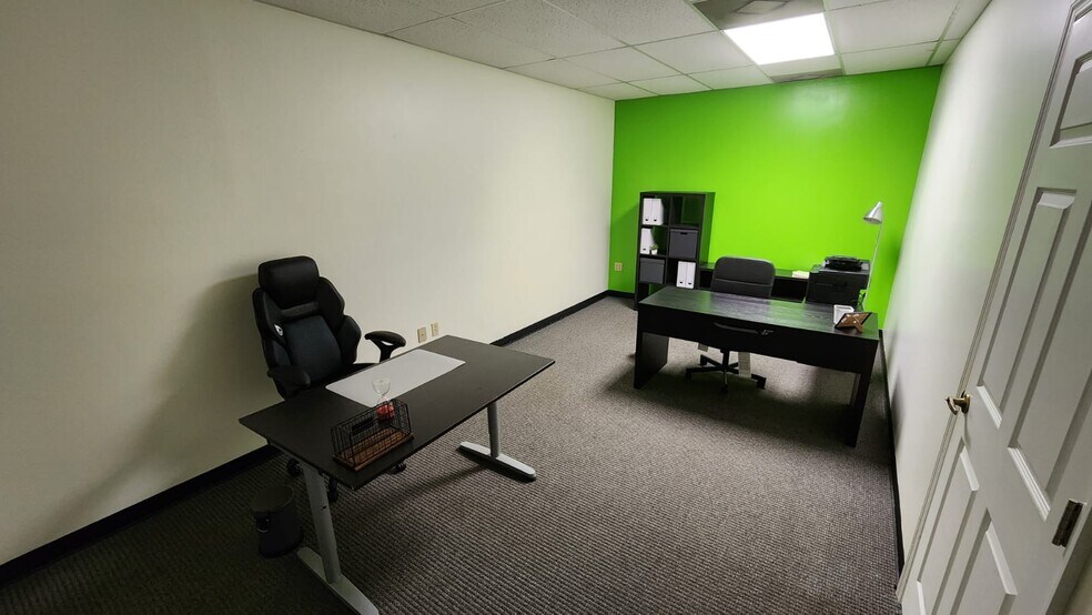 More Photos Of 3586 Aloma Ave, Winter Park Office For Sale