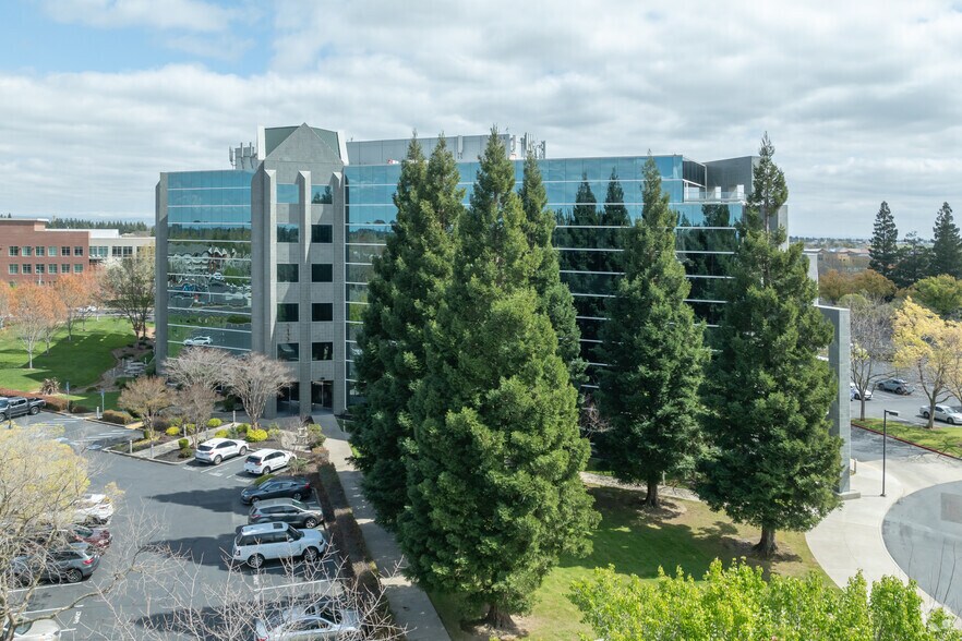 More Photos Of 3100 Zinfandel Dr, Rancho Cordova Office For Lease