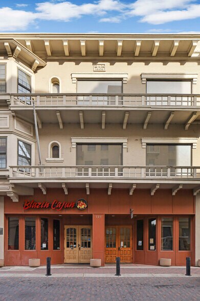 More Photos Of 125 Bridge Pl, Stockton Office For Lease