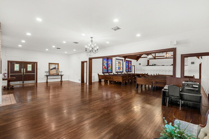 More Photos Of 1824 S Harbor City Blvd, Melbourne Religious Facility For Sale