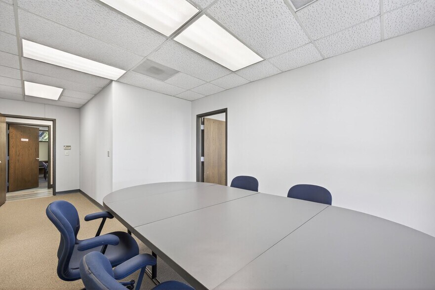 More Photos Of 1370 Dublin Rd, Columbus Office For Lease