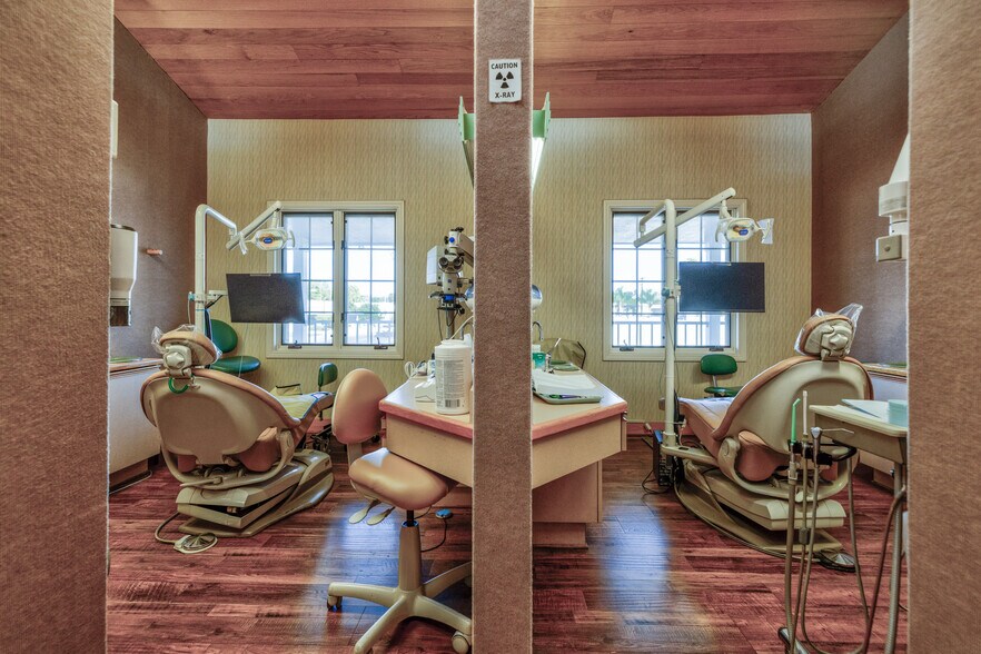 More Photos Of 16336 Whittier Blvd, Whittier Medical For Sale